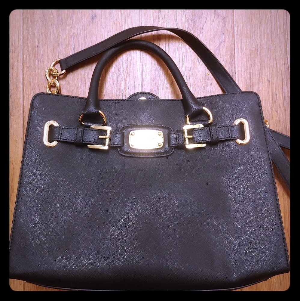 Michael kors purse /crossbody